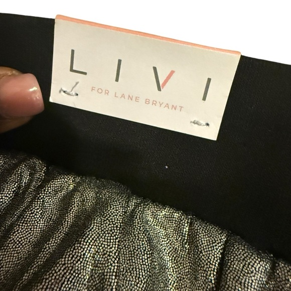 Lane Bryant LIVI Shine Crew Neck Sweatshirt & Mid Rise Jogger, NWT, 18/20 Silver - Picture 10 of 12